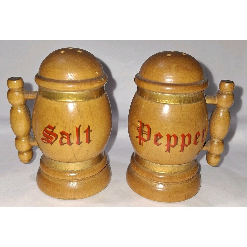Vintage Wooden Beer Stein Salt & Pepper Shaker Set